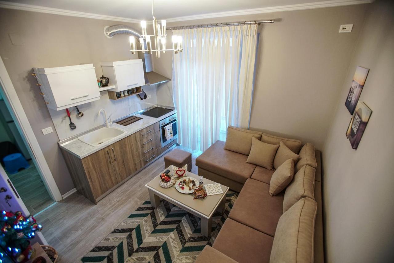 Elite Apartments Korça Exteriör bild