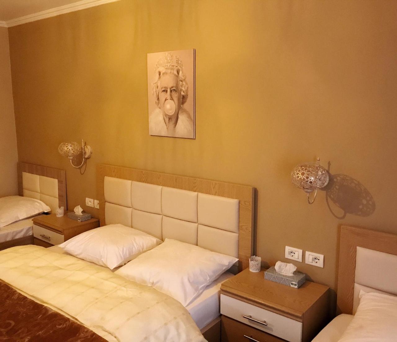 Elite Apartments Korça Exteriör bild