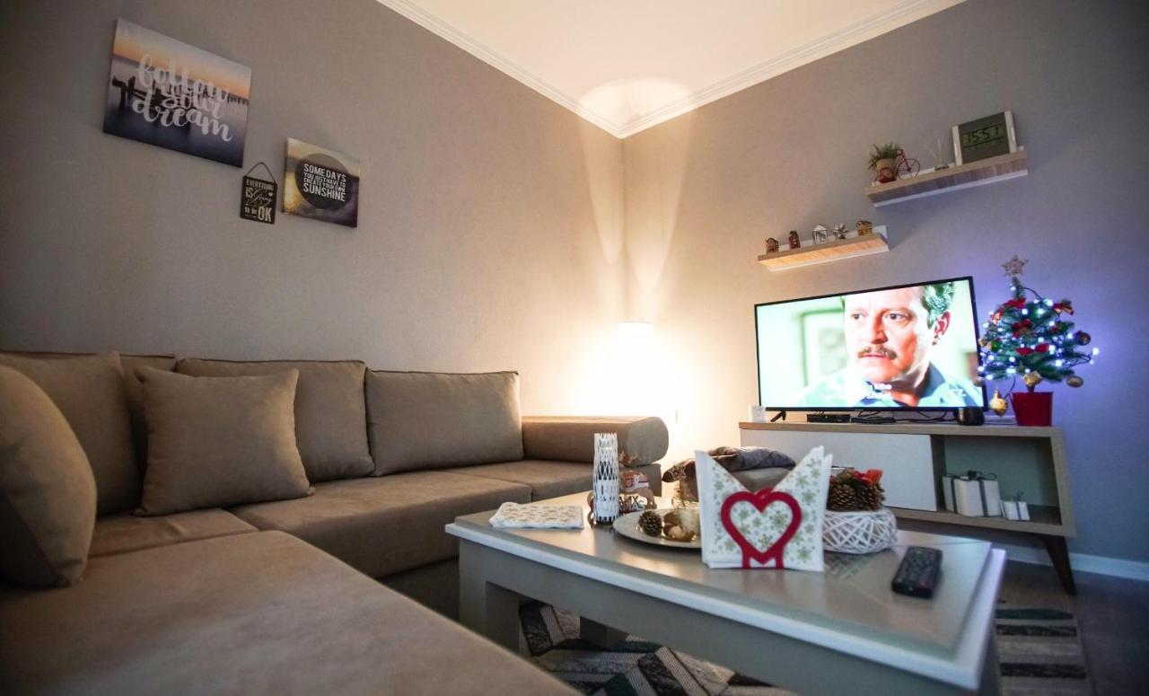 Elite Apartments Korça Exteriör bild