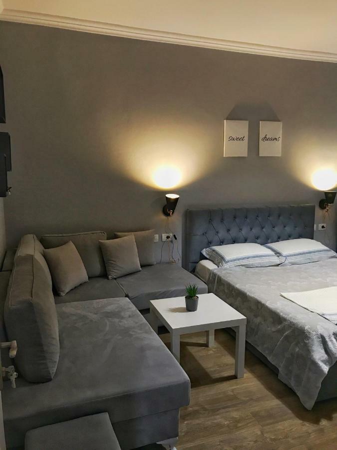 Elite Apartments Korça Exteriör bild